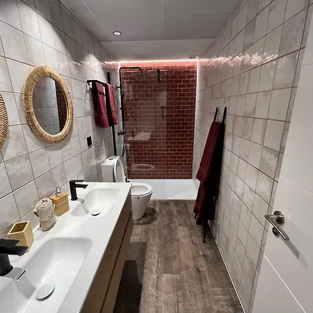 Apartamenticos El Tubo I سرقسطة